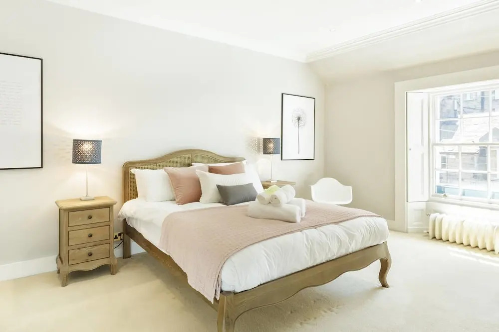 Picturesque Mews House on Cosy Cobbled Street