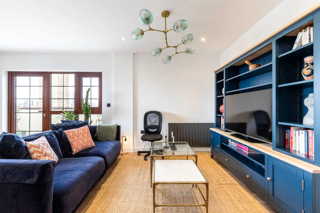 City View Spacious 2 Bedroom Penthouse