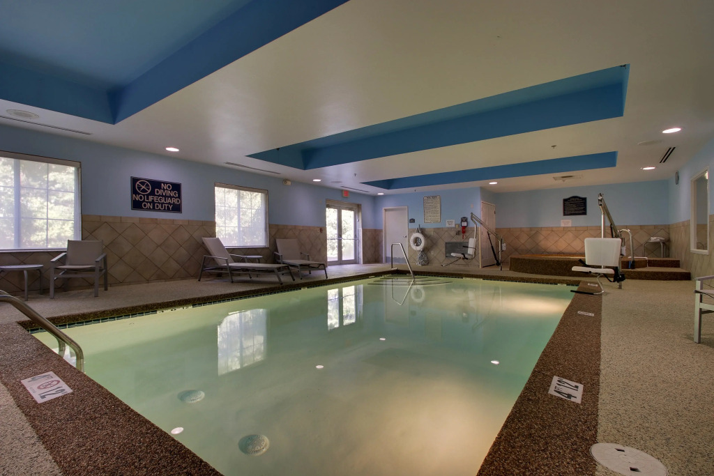 Holiday Inn Express Hotel & Suites Middleboro Raynham by IHG