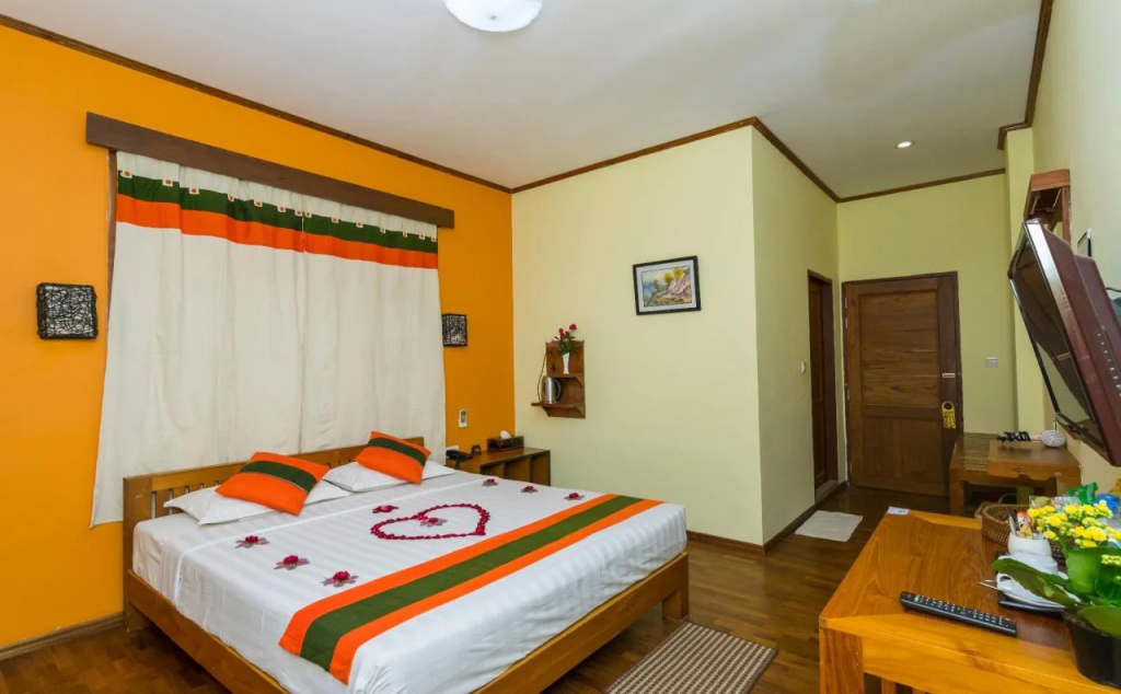 Bagan Hmwe Hotel