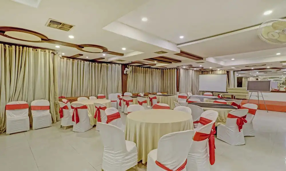Loharkar Hotel