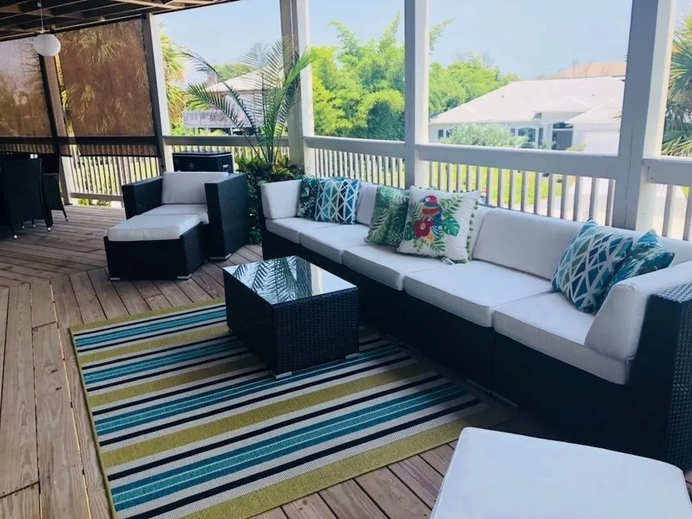 Seas The Day 5 Bedroom Home