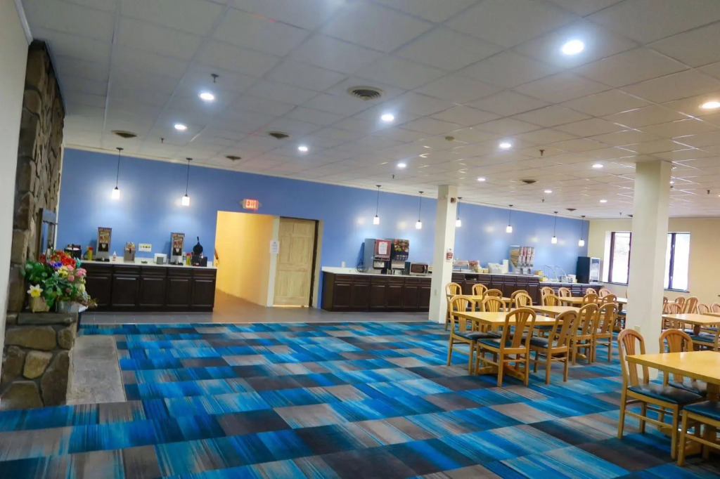 Beacon Inn & Suites