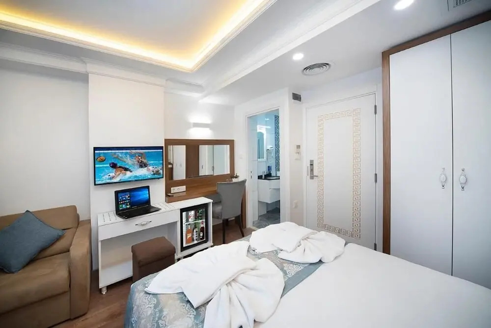 Lika Hotel - Beautiful Standard Double or Twin Room in Center Istanbul