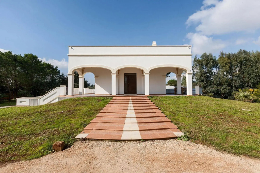 Villa Aura
