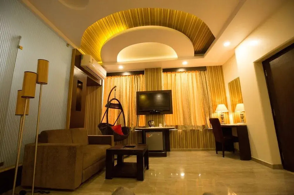 White Mushroom hotel - V Inn
