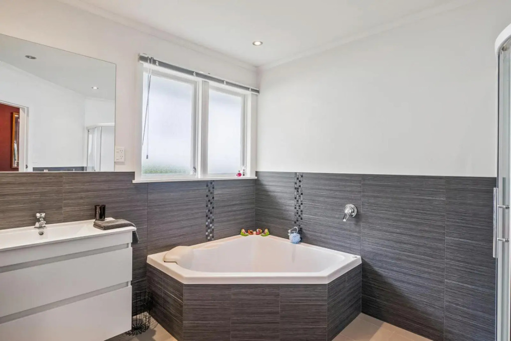 Winara Winner - Waikanae Holiday Home