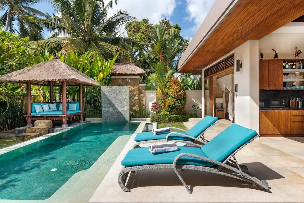 Villa Liang by Villa Finder