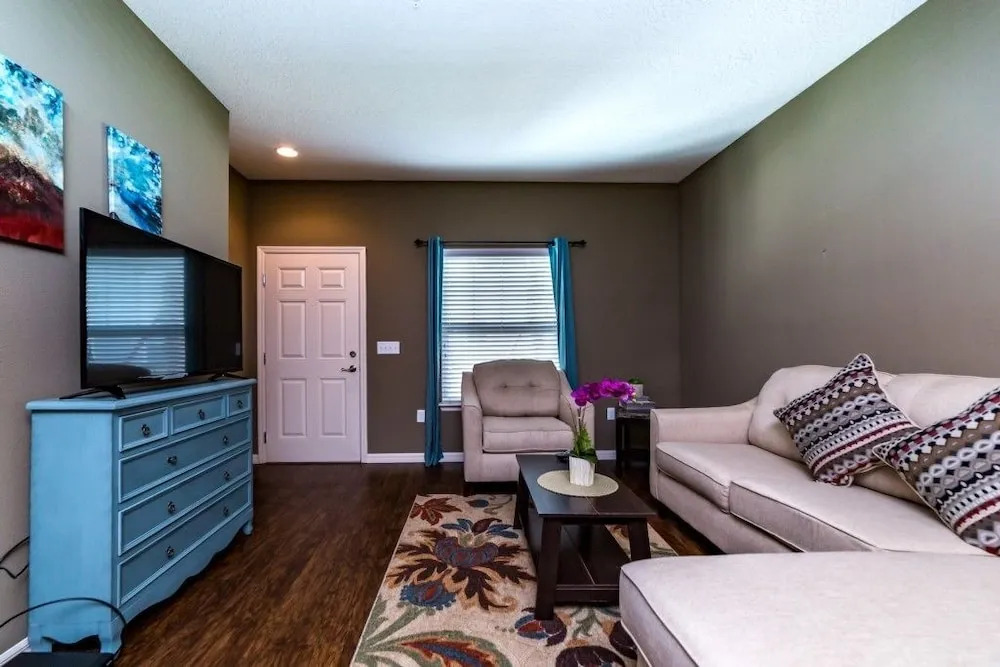 Amazing Townhome! - Lucaya Village - 9006SD