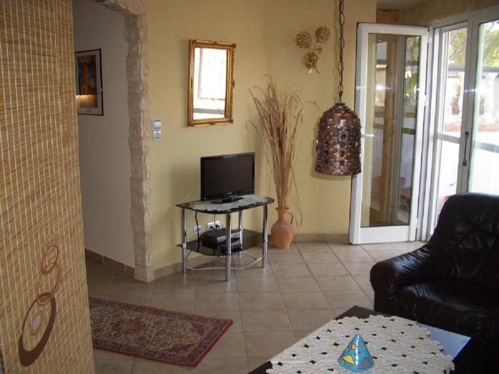 Aspri Villa
