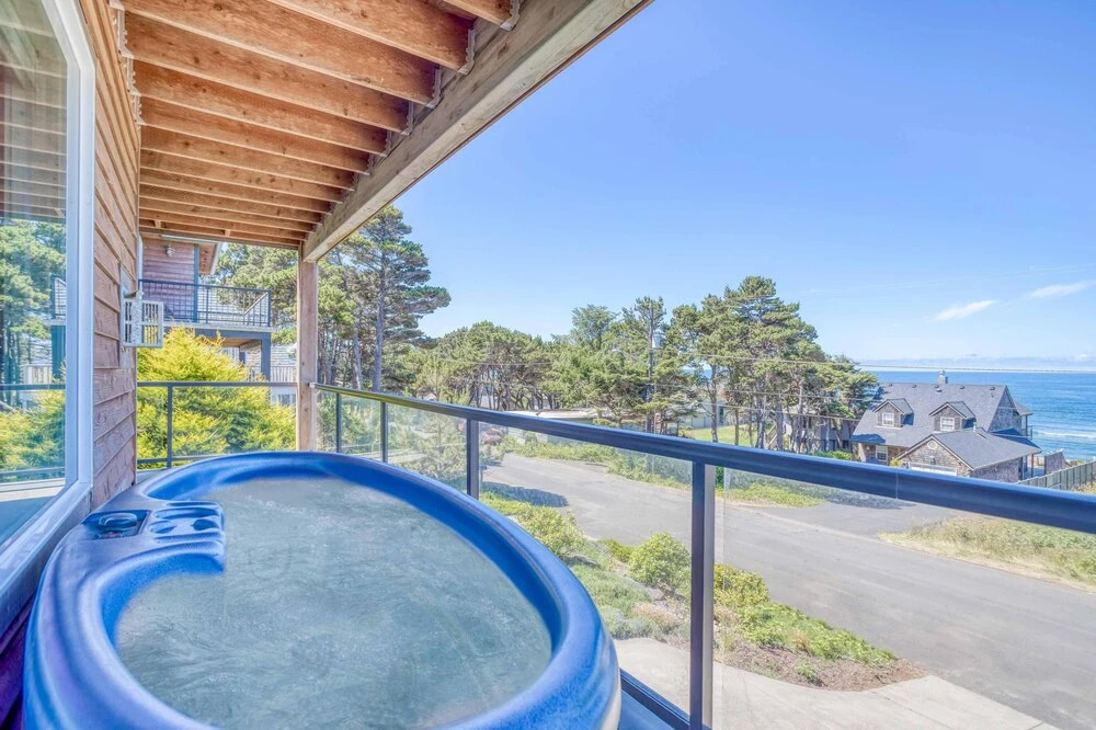 Rooftop Ocean Views and Garage Recreation - Stunning Coastal Treasure