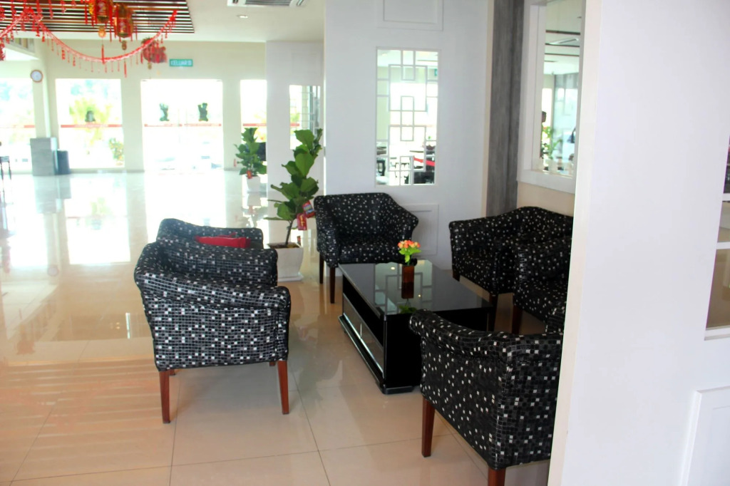 906 Premier Hotel