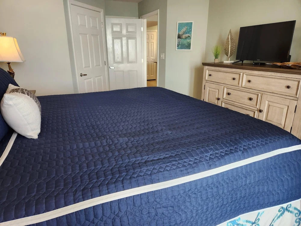 3rd Floor SeaDunes 3 Bedroom Apartment by BnD