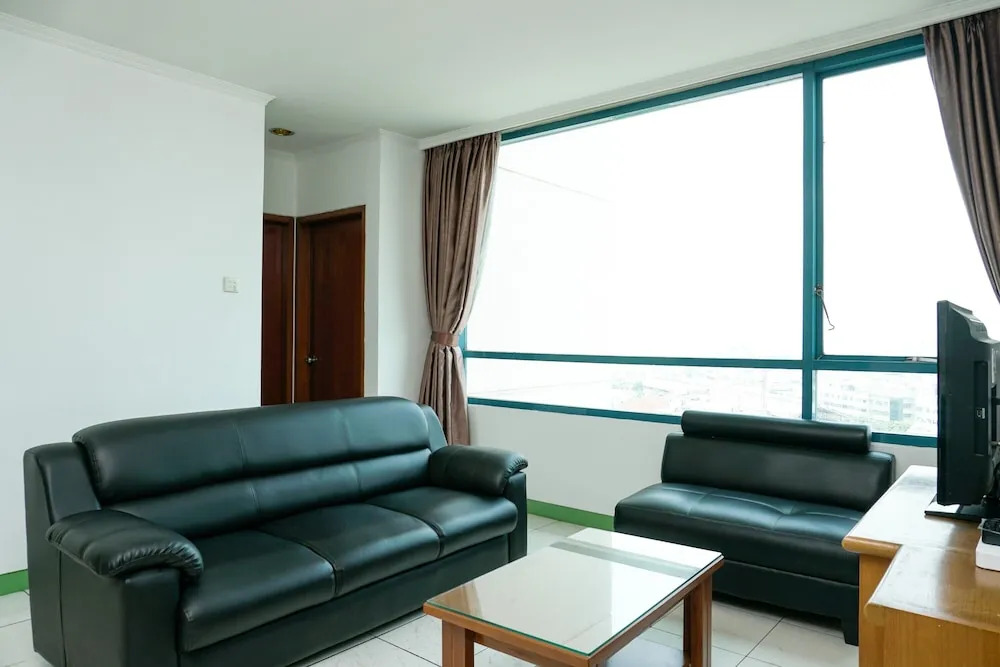 Spacious And Convenient 3br at Pangeran Jayakarta Apartment