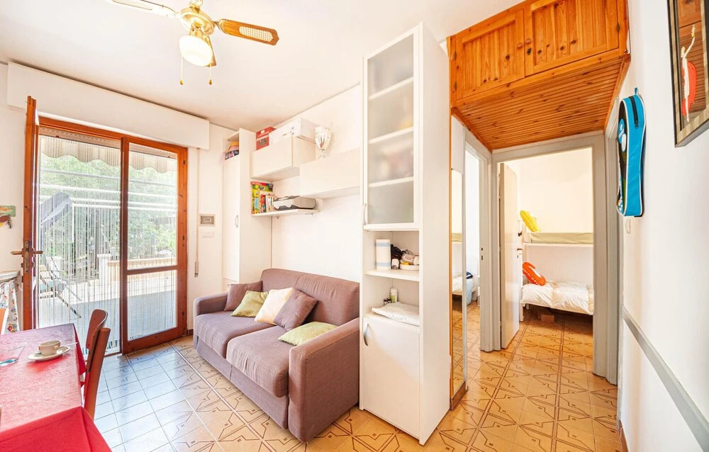 Beautiful Apartment in Platamona With Outdoor Swimming Pool and 2 Bedrooms