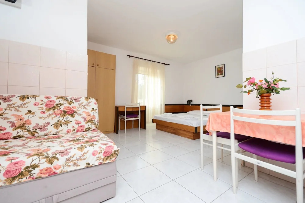 Apartments Ivan