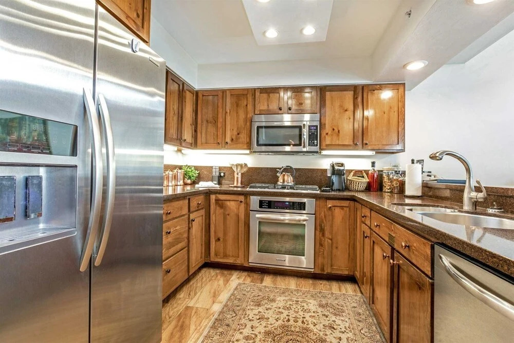 4 Bedroom Antlers Vacation Rental With Incredible Slopeside Views And Just A Short Walk To Gondola And Lionshead Village
