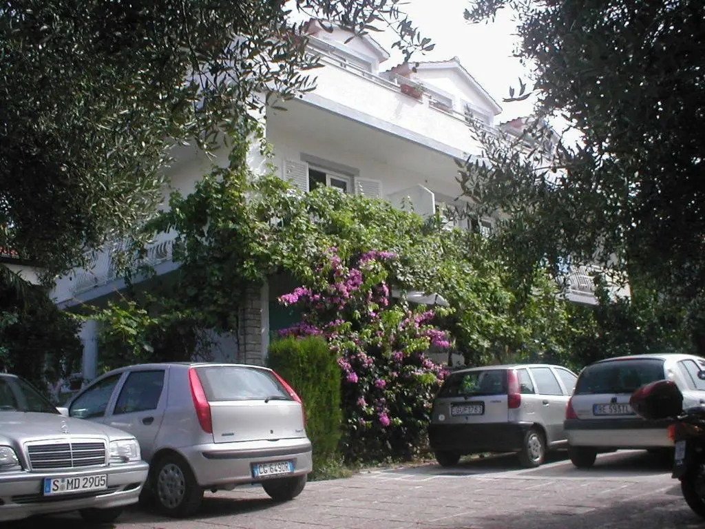 Apartments Mihić