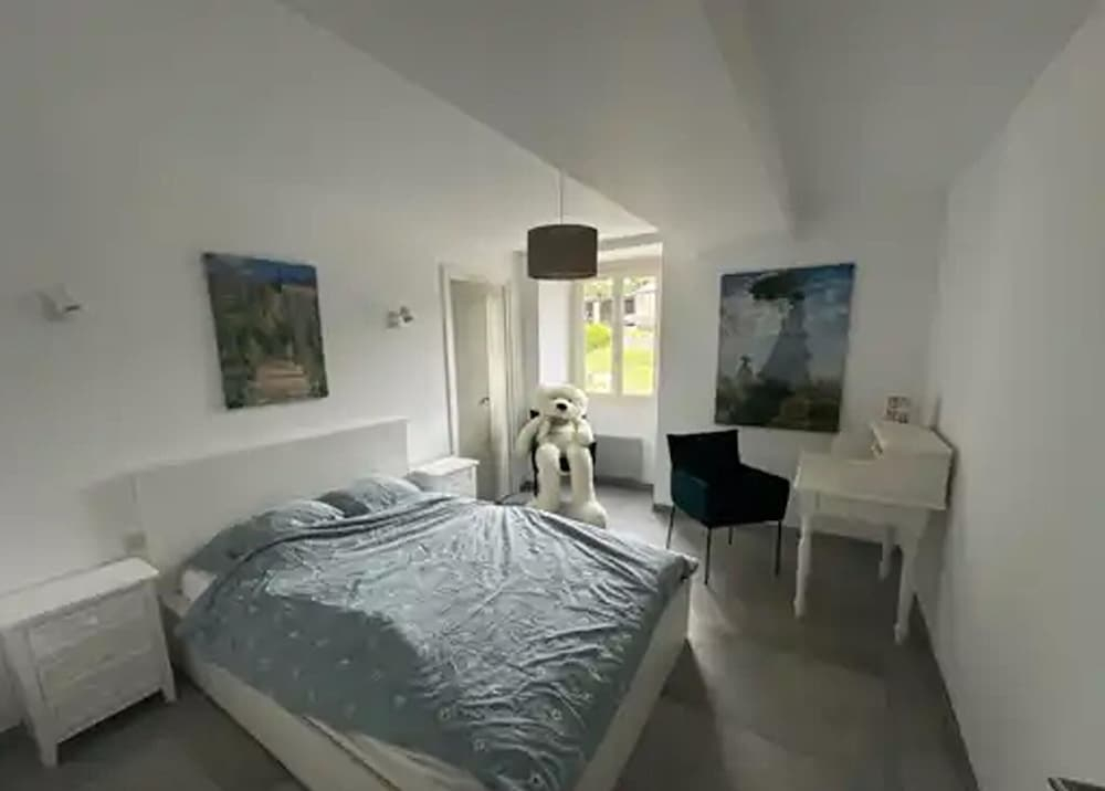 Lovely Holiday Home in Loire for 10