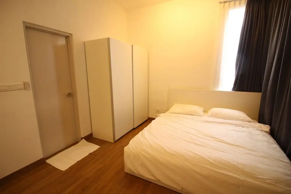 Sentrio Suites @ City Center by HnHCozy