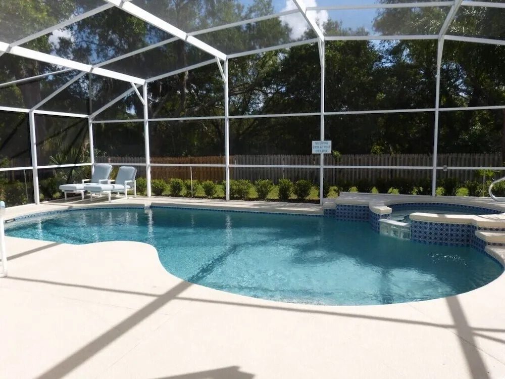 Ir700or 3 Bedroom Villa by Redawning