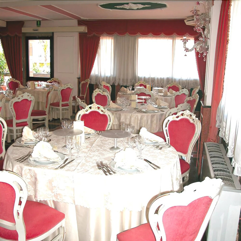 Hotel President