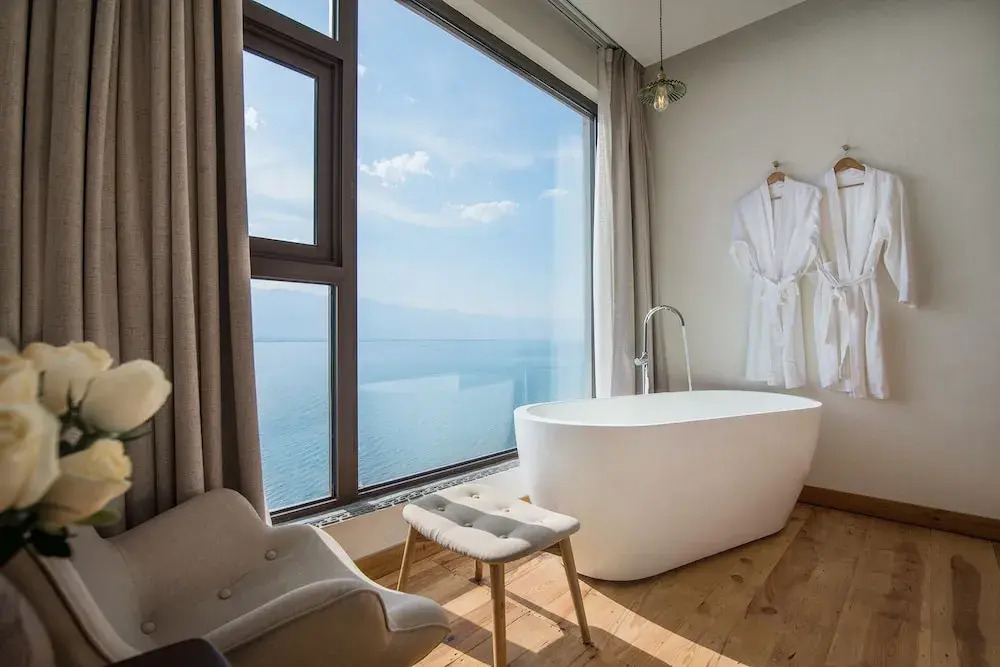 大理远山青Stone Hill悬崖海景民宿 Dali Verdant Whisper-Stone Hill Seaview Inn