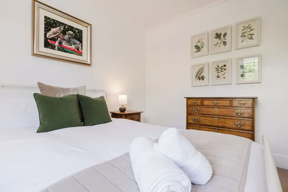 Stylish Townhouse Annexe Cheltenham