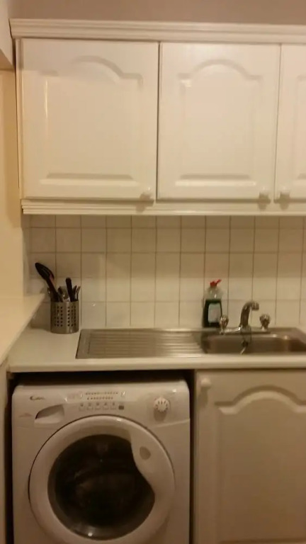 Jervis Place Apartment