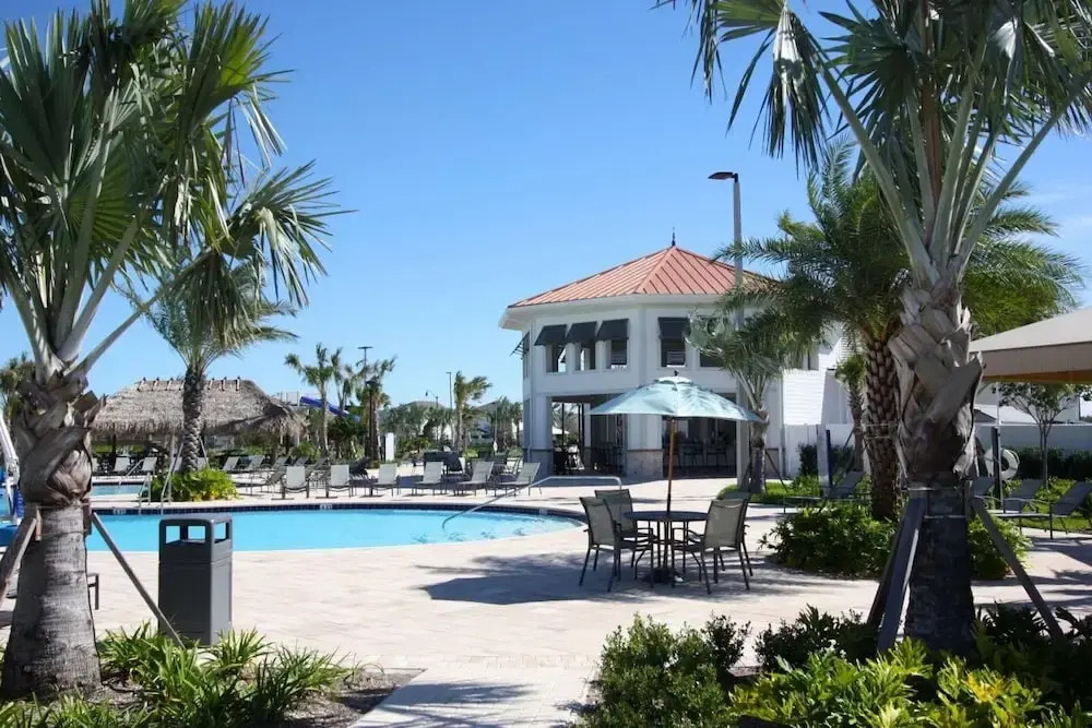 Gorgeous 6 Bedroom 5 Bath Pool Home in Story Lake Resort