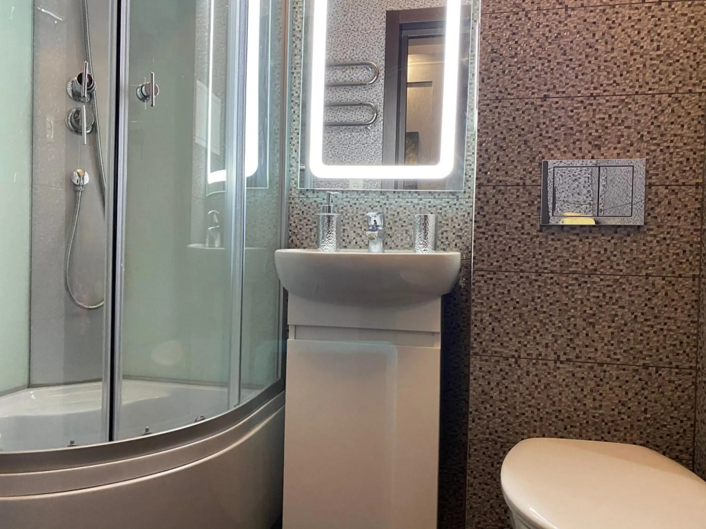 Modern luxury studio in the center of Kharkiv at Konstitutsii Square
