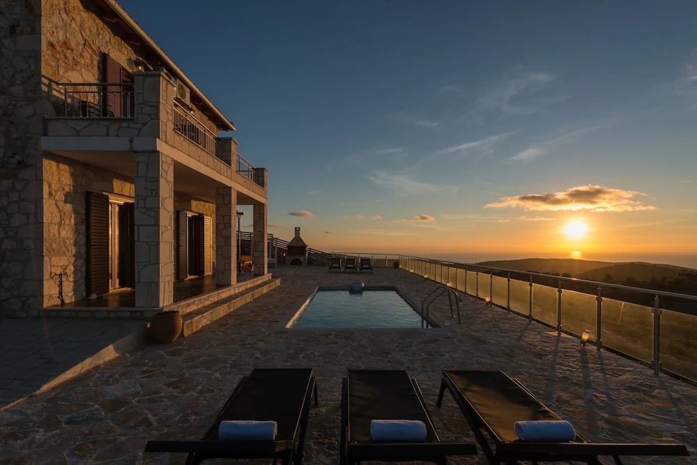 Villa Traditional II