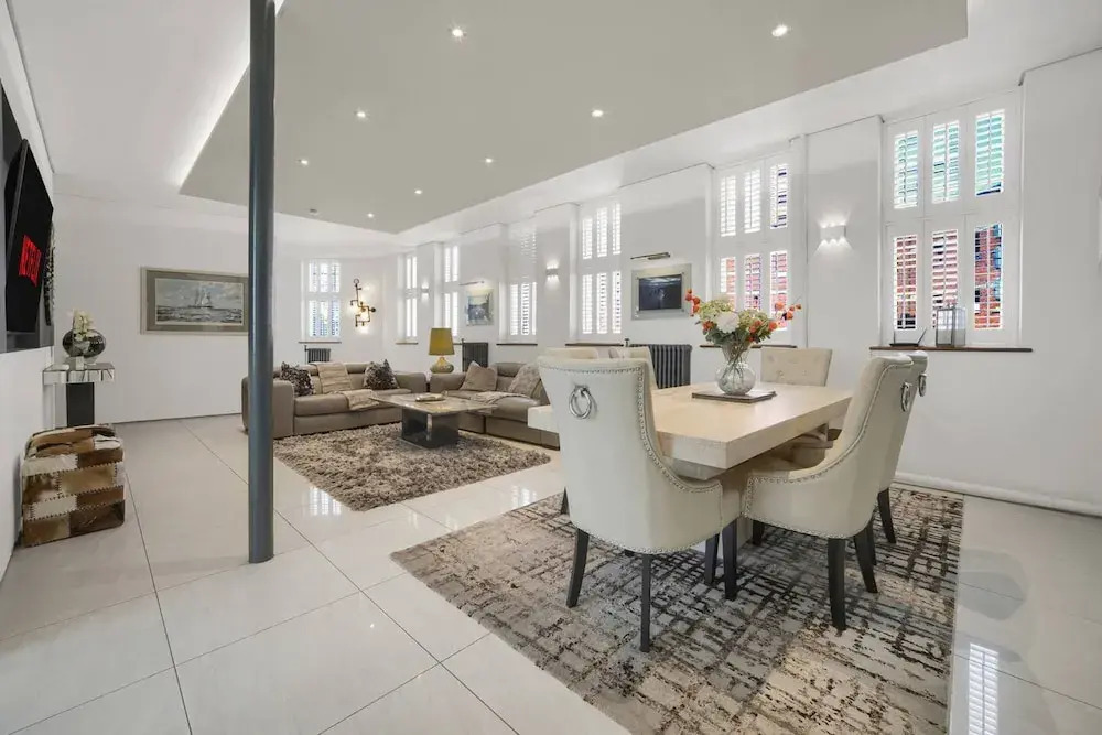 Chic Luxury - Central - Beach Access - Wind