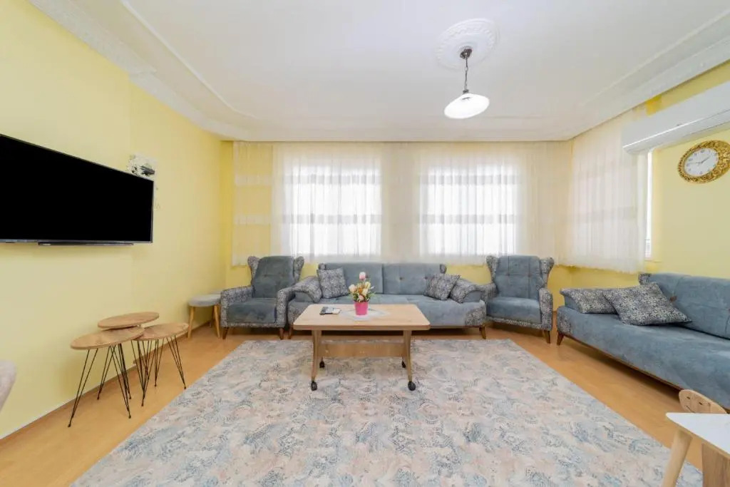 Central Fully Furnished Flat In Antalya Kepez
