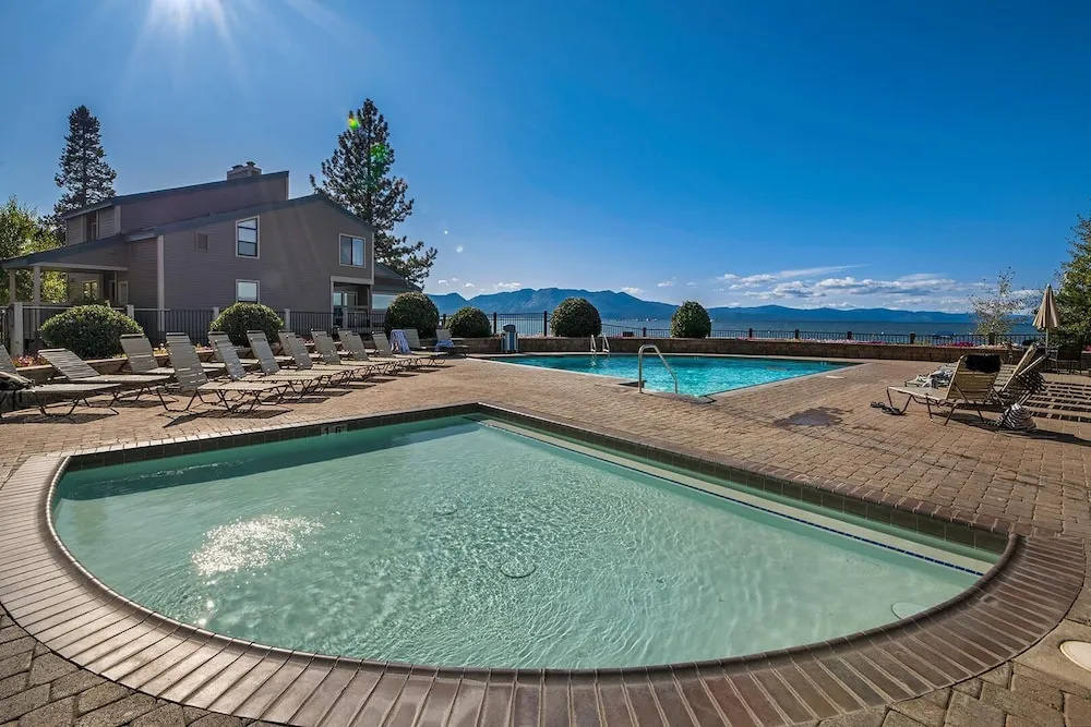 Mv32: Lakeland Village Luxury Condo With Great Amenities