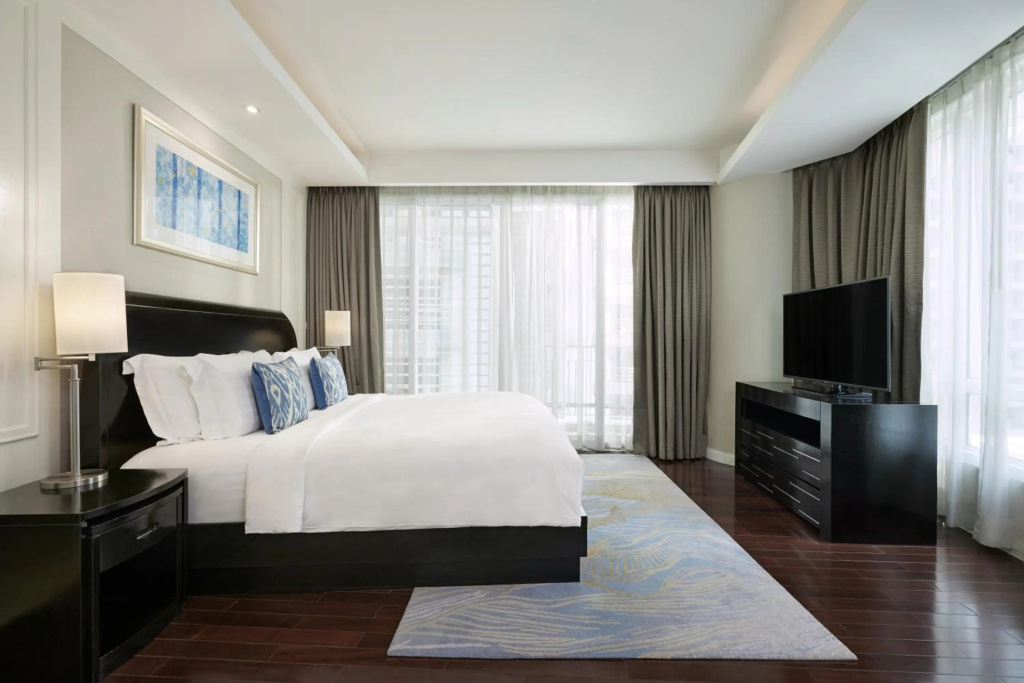 Dusit Suites Hotel Ratchadamri, Bangkok