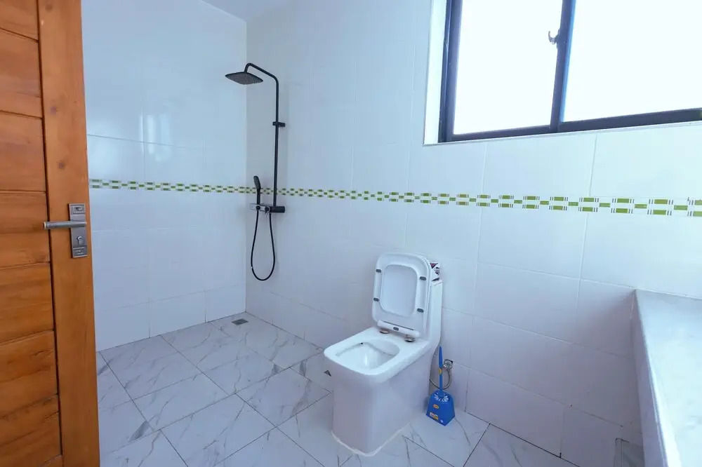 Diani Luxe Villa ,Private Suites with Kitchens, 600m from Diani Beach