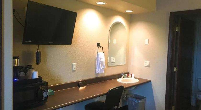 Kenai Airport Hotel