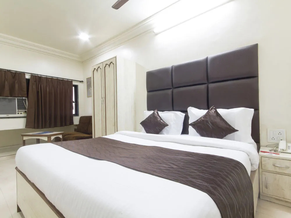 OYO 935 Hotel Palkhee
