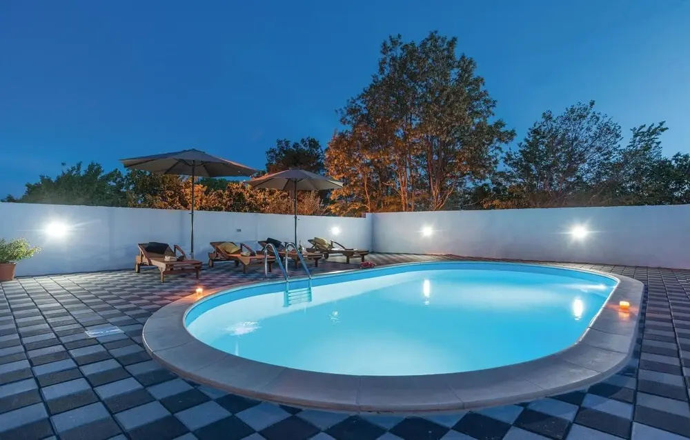 Beautiful Home in Pristeg With 4 Bedrooms, Wifi and Outdoor Swimming Pool