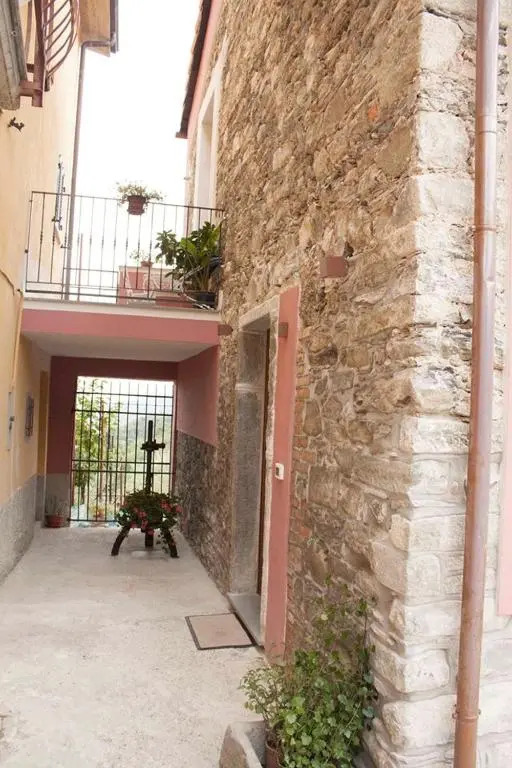 Il Borgo Di Pegui