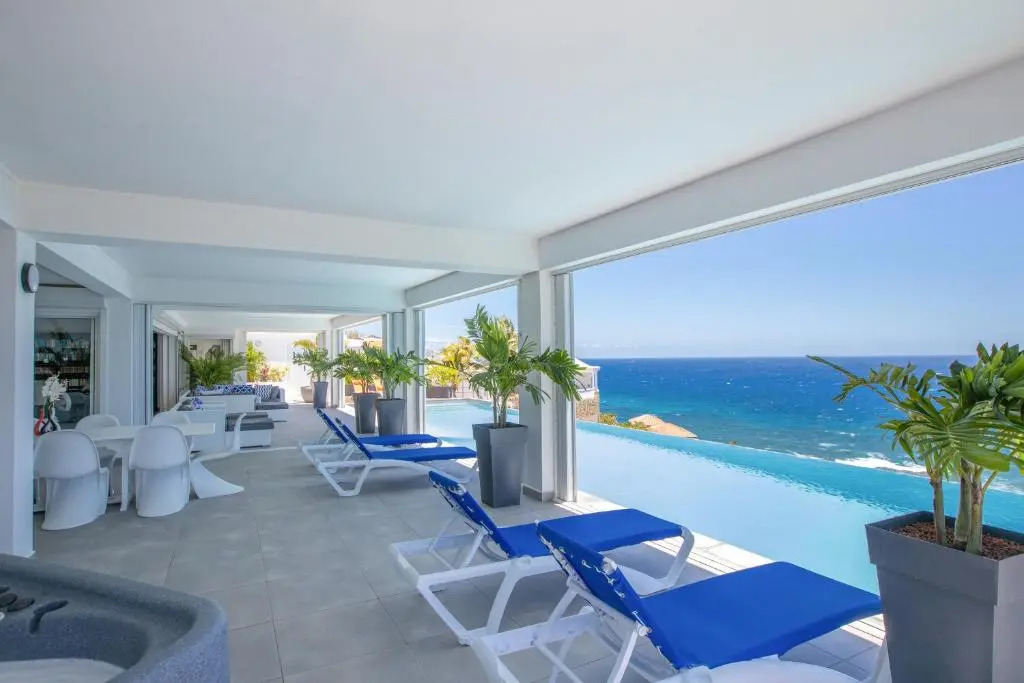 5 Bedrooms Villa Bel Amour, luxury and awesome sea view - SXM