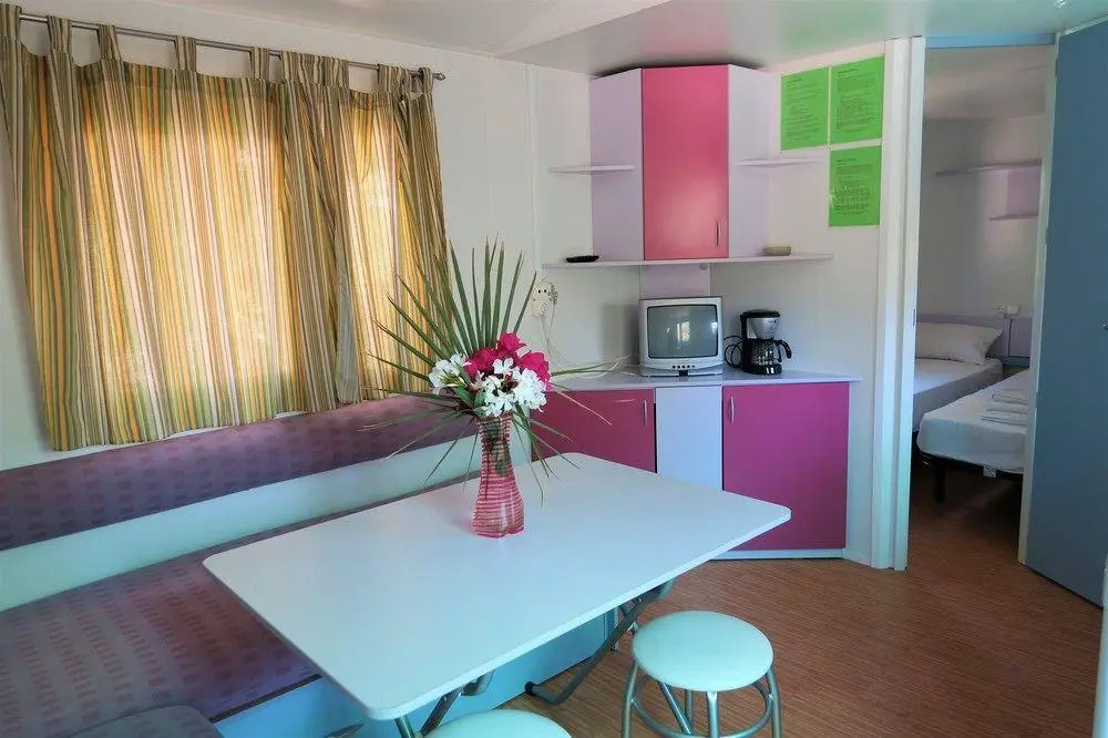Camping & Bungalow Cueva Negra