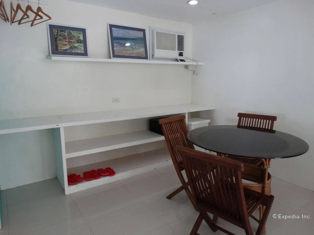 Momo Beach House