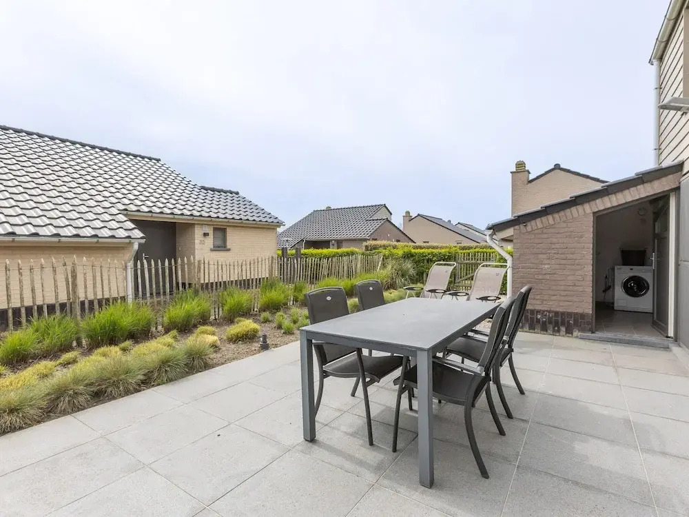 Holiday Home Within Walking Distance of the sea