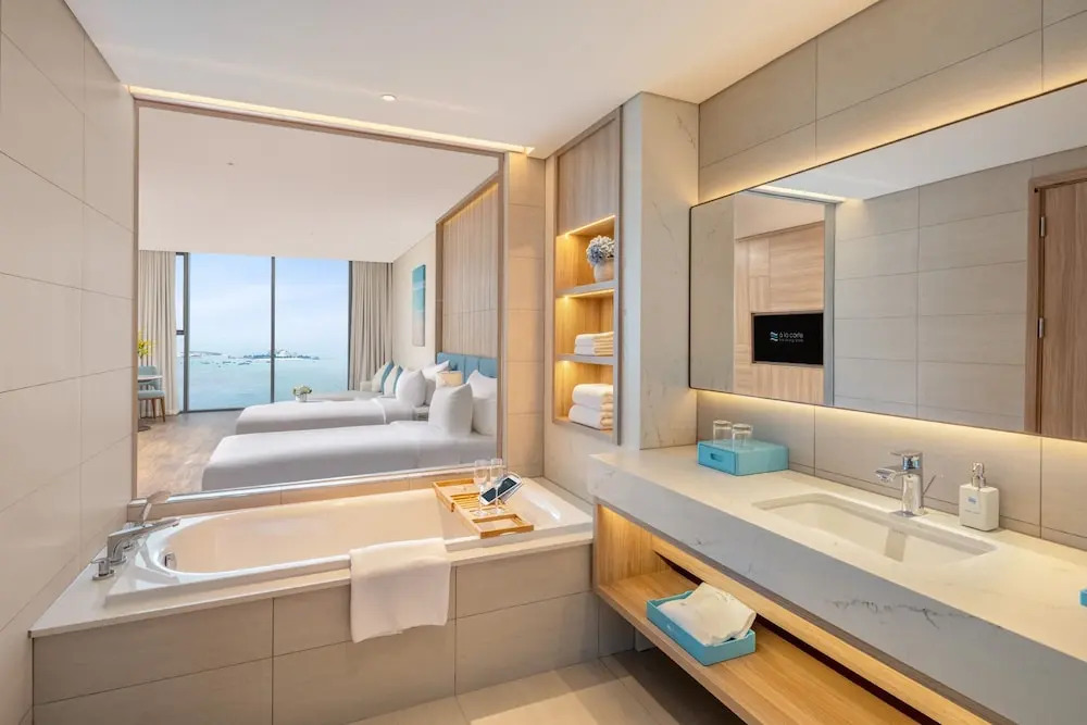 A La Carte Ha Long Bay Seaside Apartments