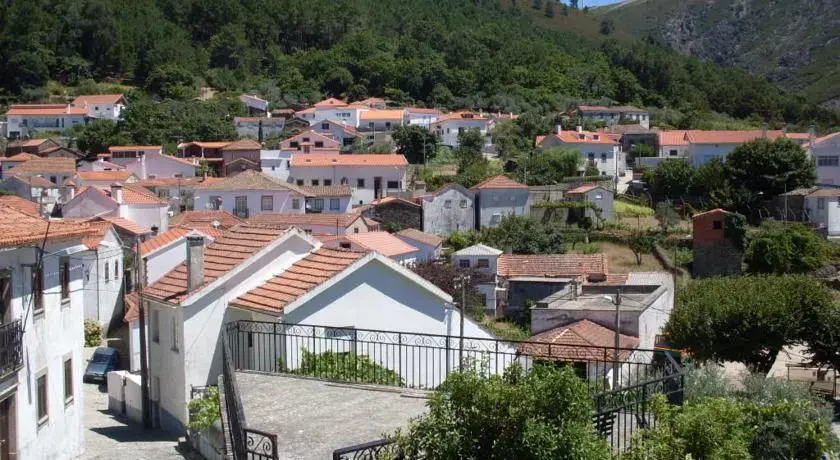 Casa Rustica na Aldeia de Coentral