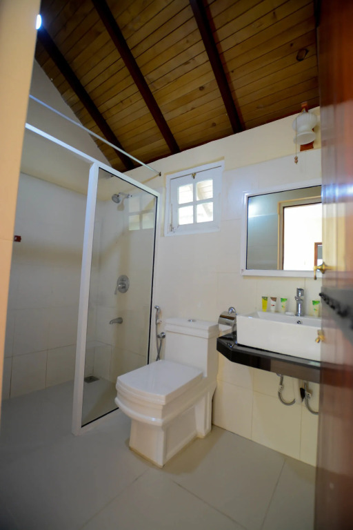 The Tea Garden - Complimentary Breakfast, Near Lake Gregory