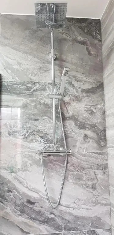 Stunning Room with Large Private Bathroom