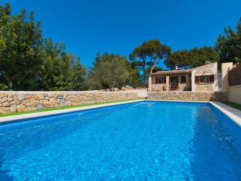 Villa Son Fe By homevillas360